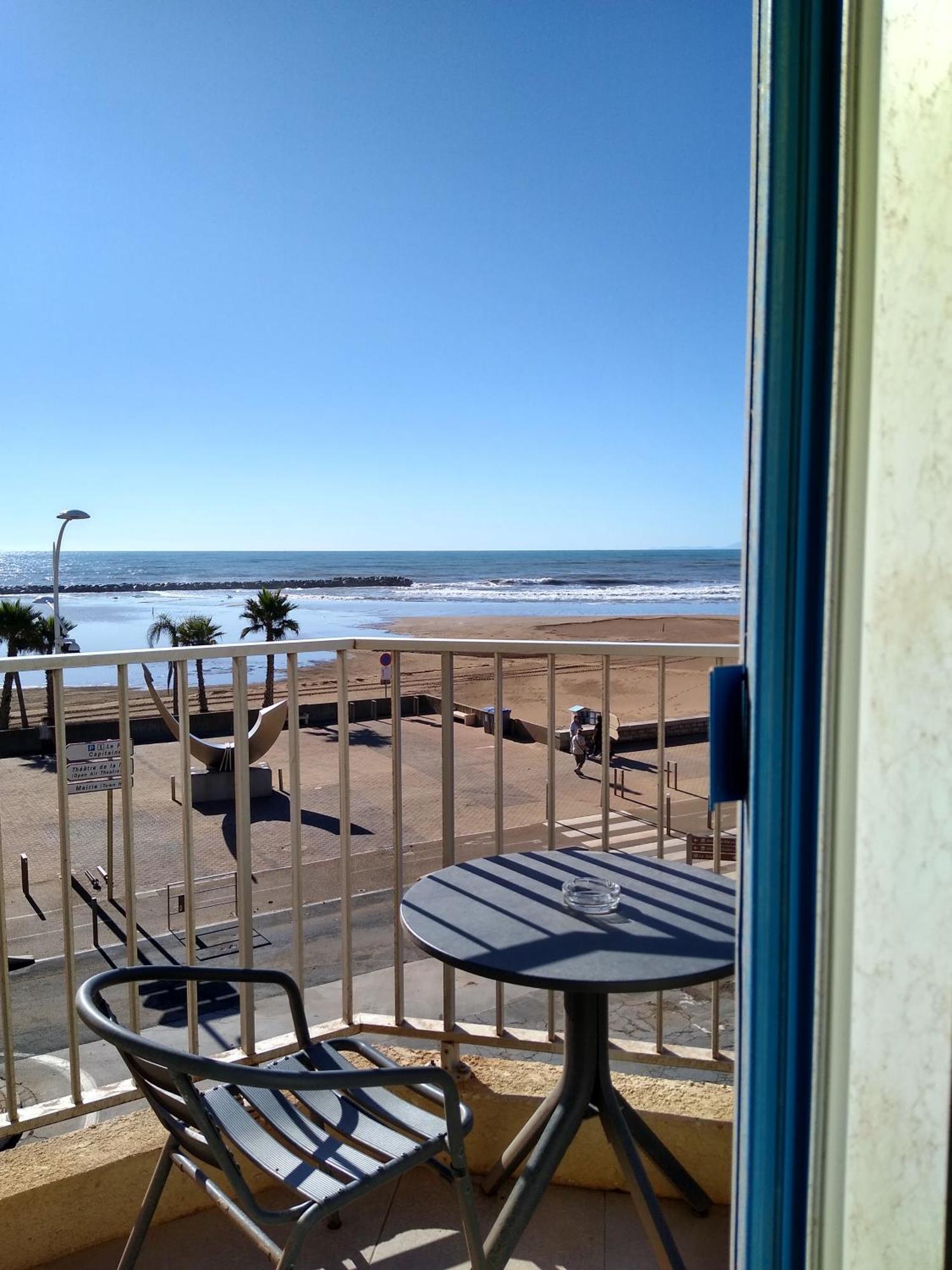 Hotel De La Mer Valras-Plage Exterior photo